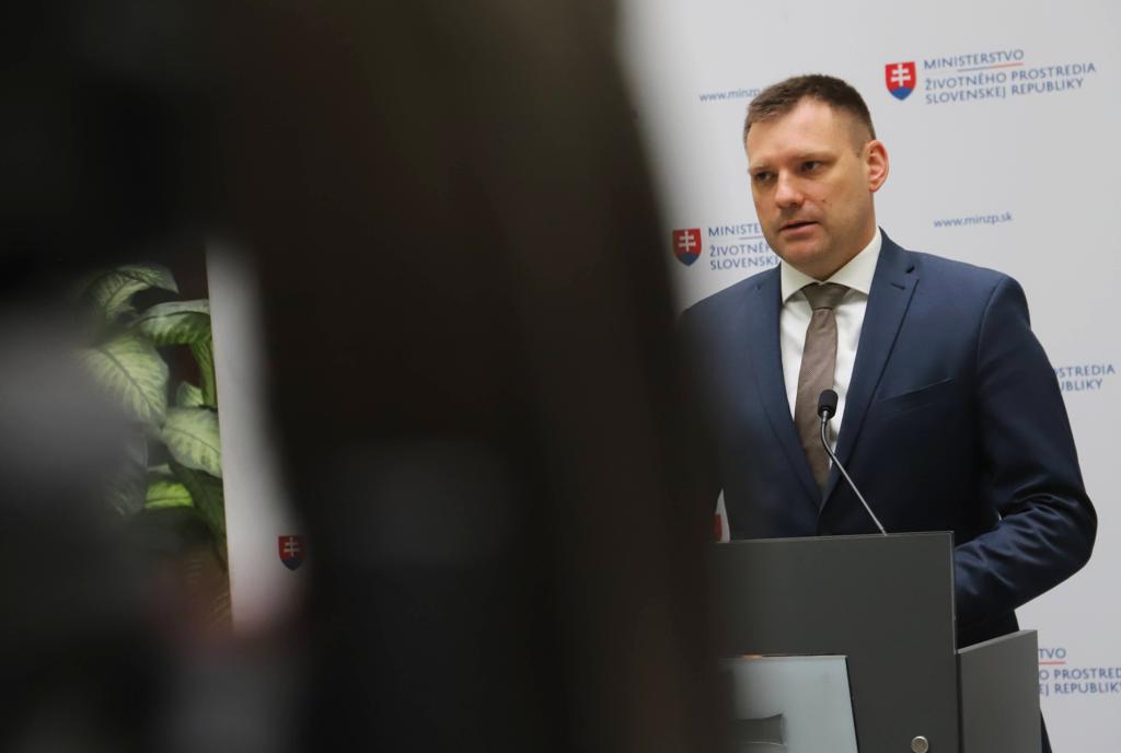 Taraba podáva trestné oznámenie na bývalé vedenie MŽP SR. Dôvodom majú byť státisícové škody a ISOH